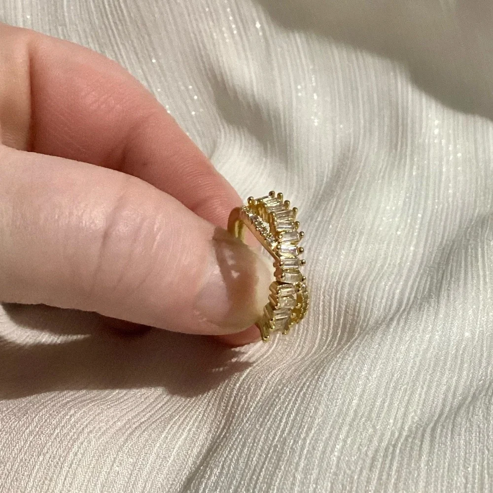 - 💄10k Gold Vermeil baguette CZ DiamondCrisscross band - Picture 12 of 17